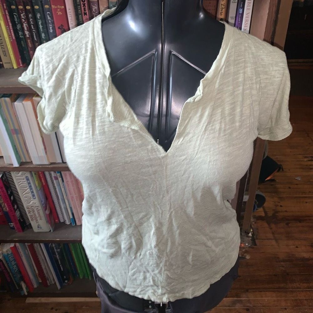 Madewell pale green split neck XS flowy normcore shirt